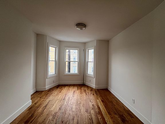 4th image of 326 Randolph Ave APT 3R