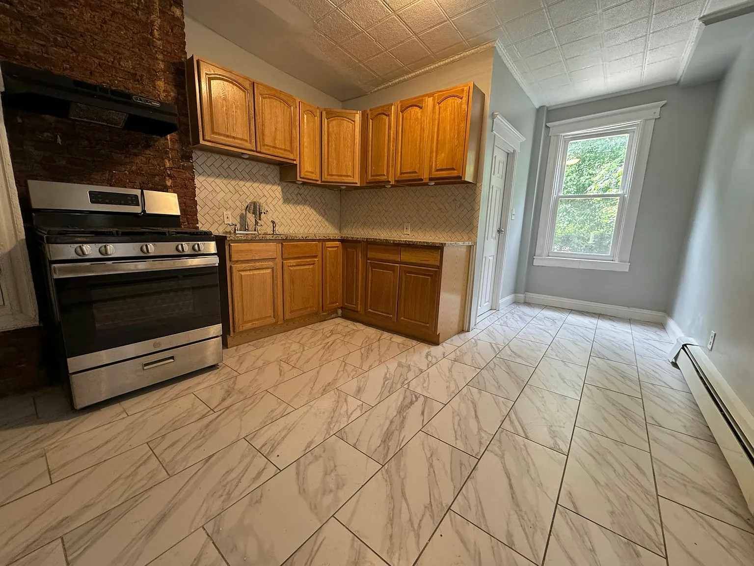 165 Clendenny Avenue, Unit 1R — Photo 1
