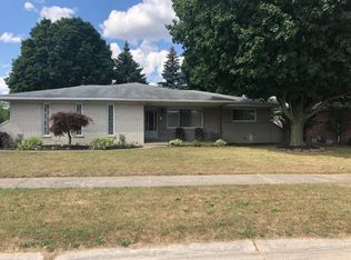 16509 Monticello Dr, Clinton Township, MI