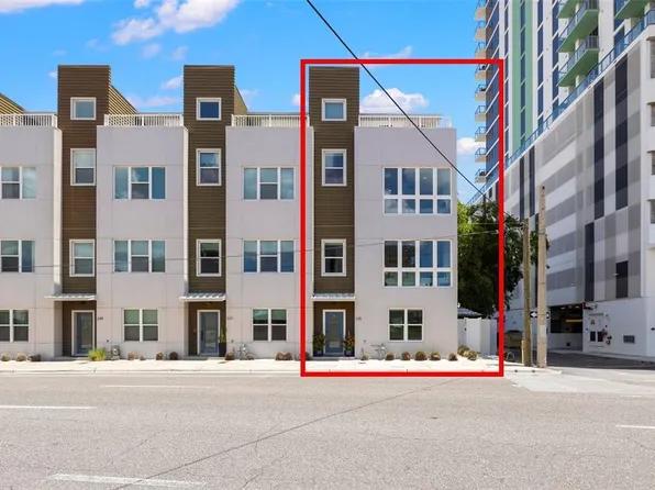 335 8th St N, Saint Petersburg, FL 33701