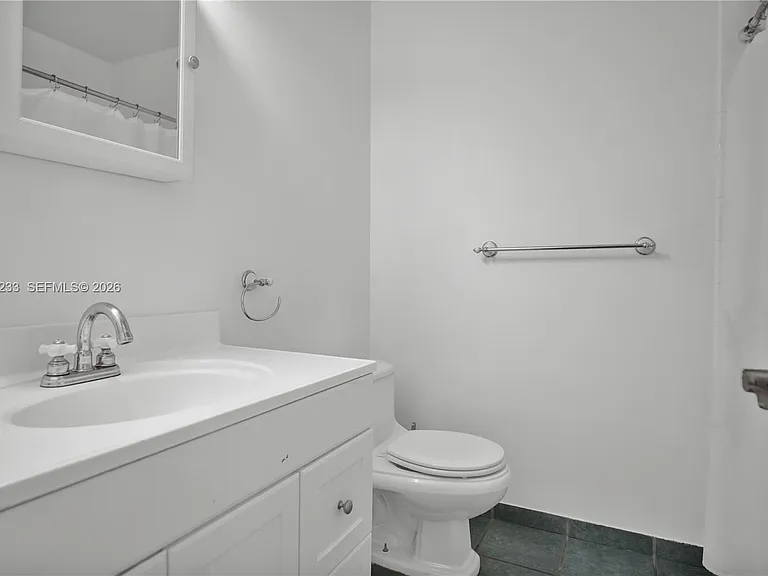 4102 N 51st Ave — Photo 7