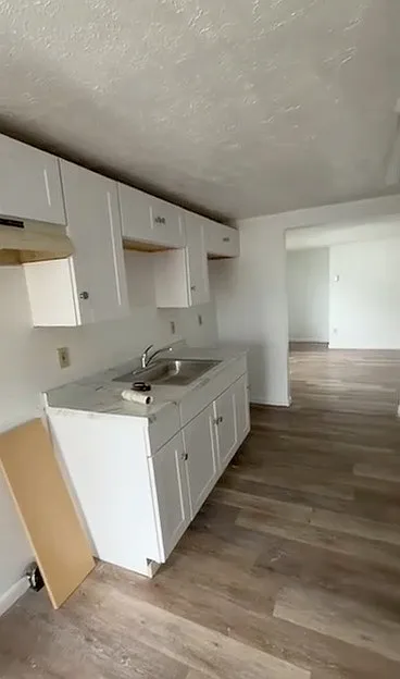 2 bed, 700 sqft, $1,250 — Photo 1