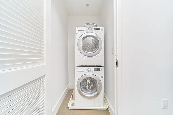 Rented by SERHANT. | media 7