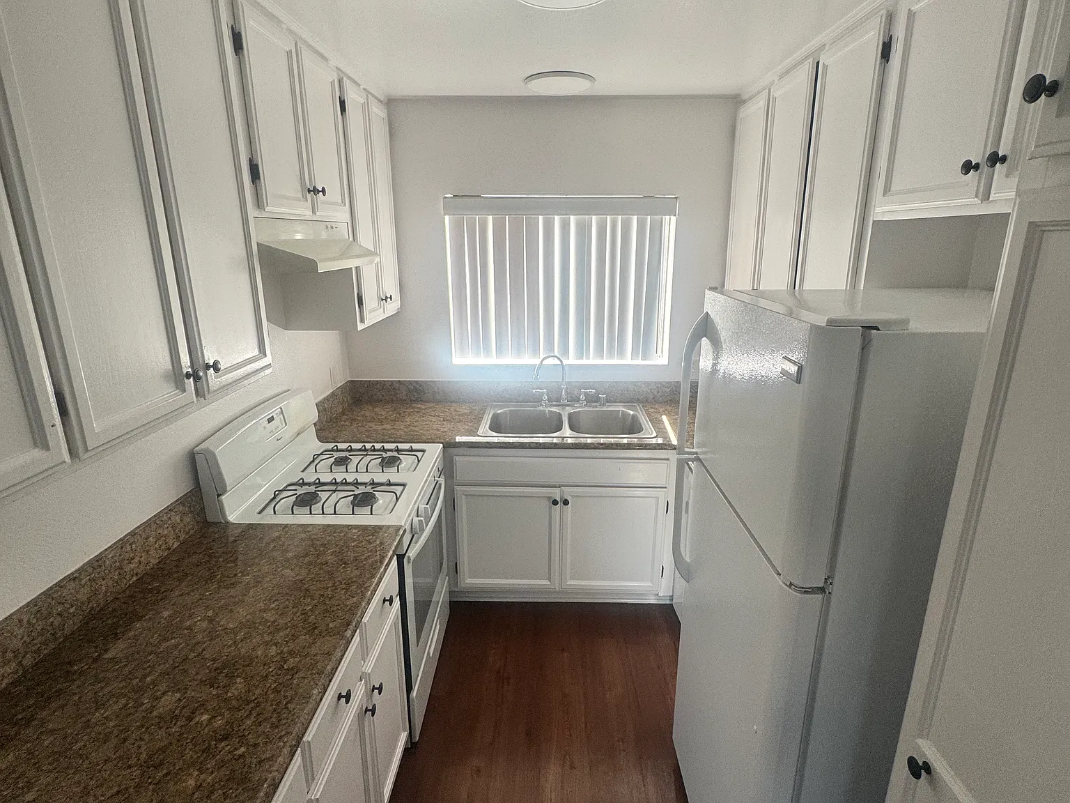 530 E Santa Anita Ave — Photo 3