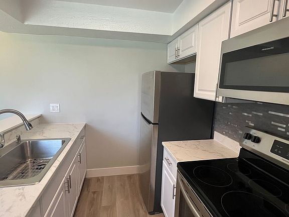 2nd image of 204 E Tiffany Dr APT 1
