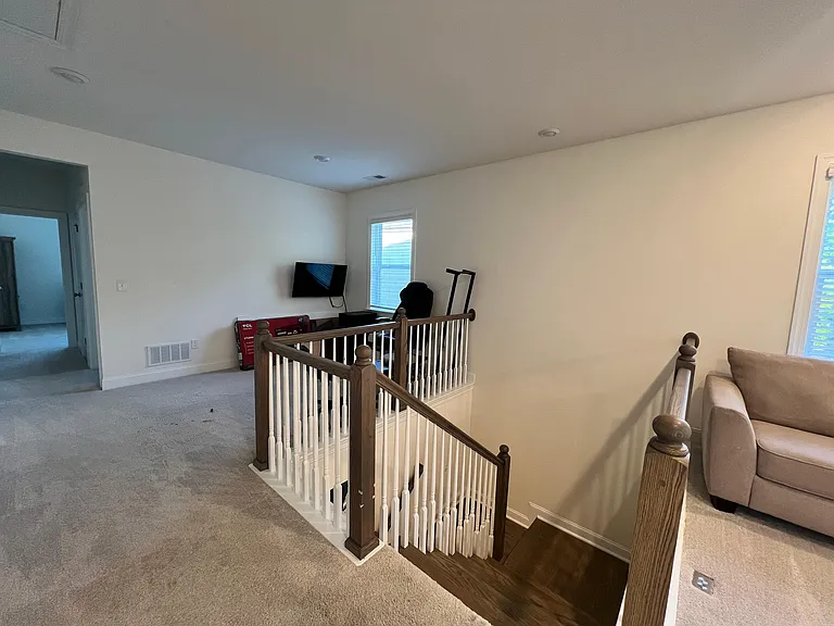 2563 Hutch Ln — Photo 12