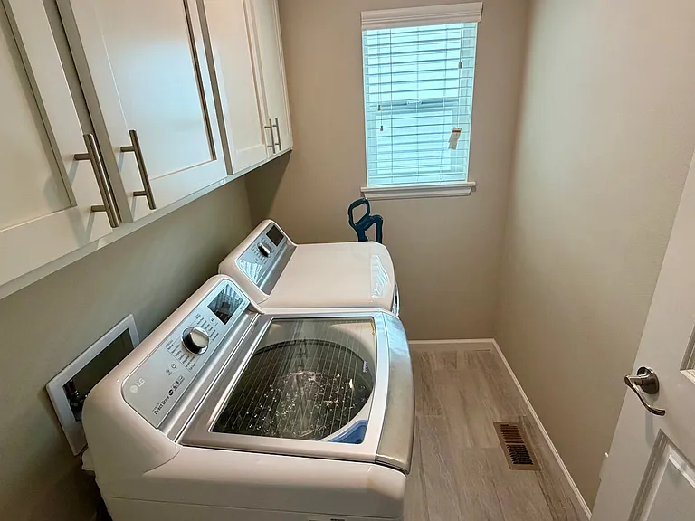 Washer / Dryer
