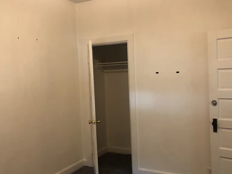 405 NE Oak St — Photo 58