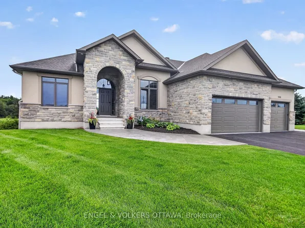 100 Lake Trail Rd, Ottawa, ON K4P 1M8