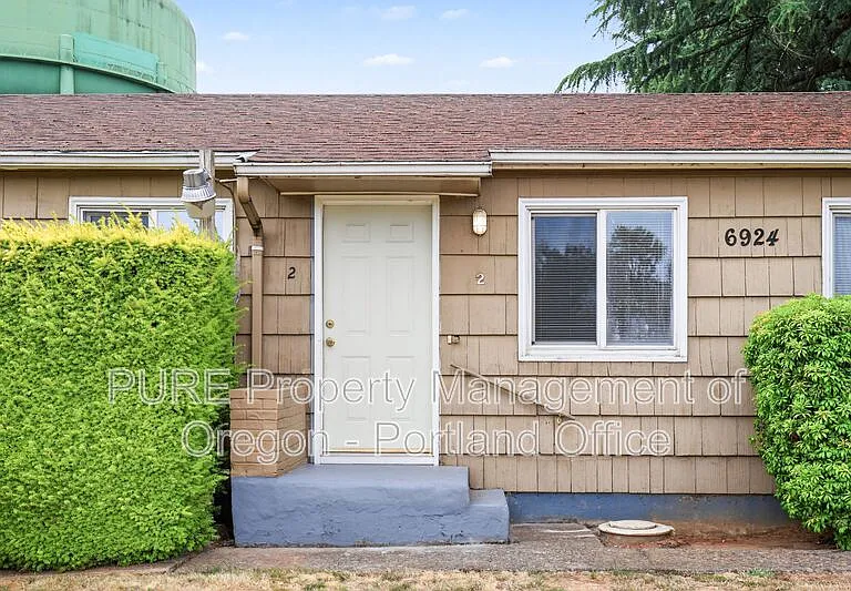 6924 N Amherst St #2 — Photo 6