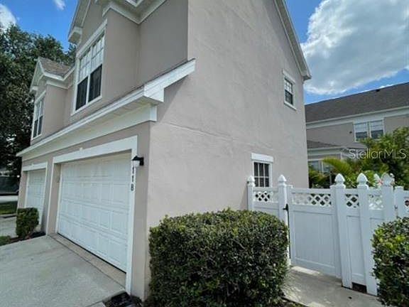 2nd image of 611 Mulberry Ave #B