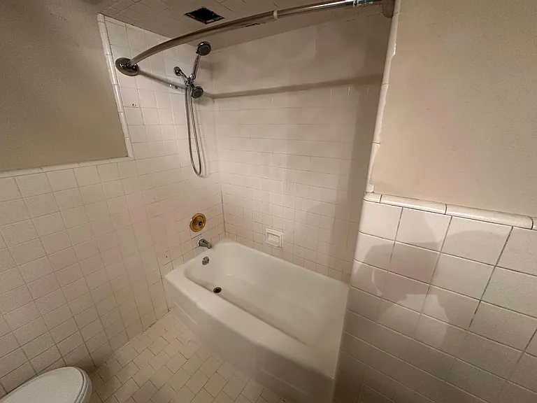 4016 N Larkin St — Photo 12