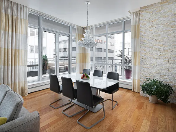 59 John Street image 3 of 14