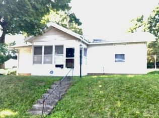 1581 E Pleasant St, Springfield, OH 45505