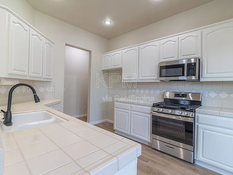 2609 Magnolia Ct — Photo 13