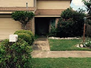 6330 Briar Terrace Dr, Houston, TX 77072