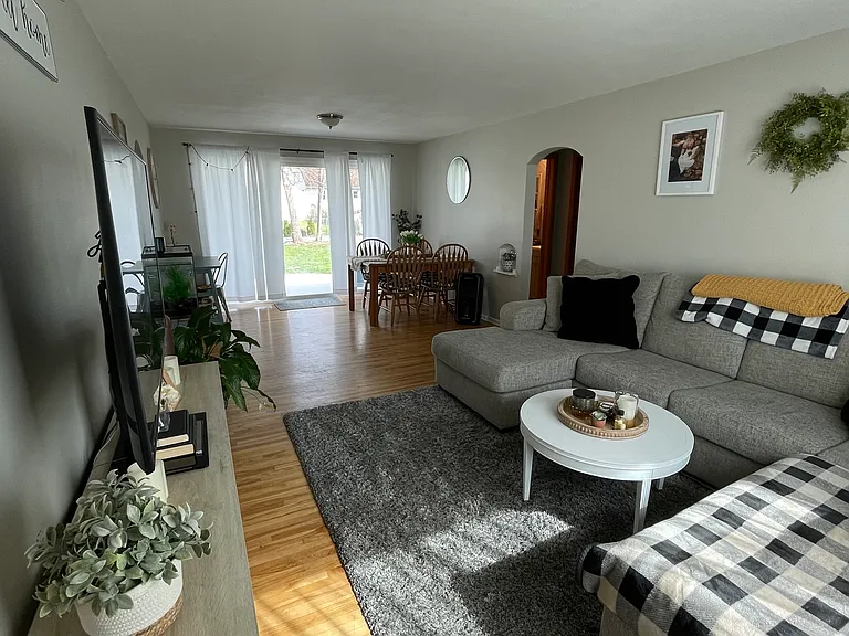 306 19th Ave SW — Photo 9