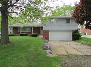 5860 Jackson St, Merrillville, IN 46410
