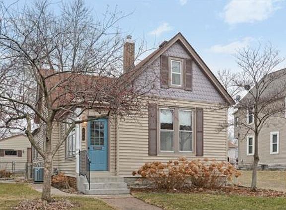 3rd image of 296 Edmund Ave