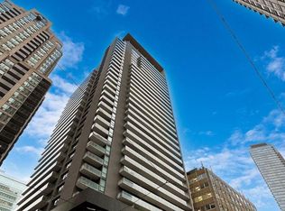 770 Bay St #1211, Toronto, ON M5G0A6