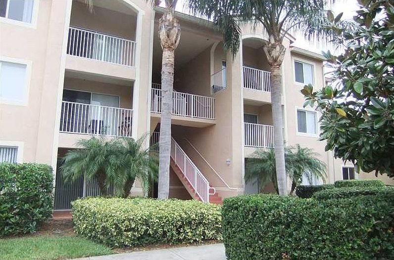 1st image of 1670 N 42nd Cir APT 106