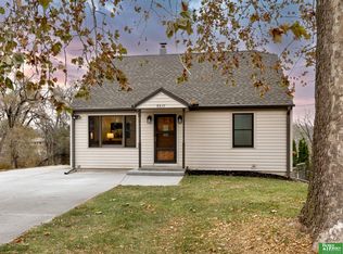 5317 S 53rd St, Omaha, NE 68117