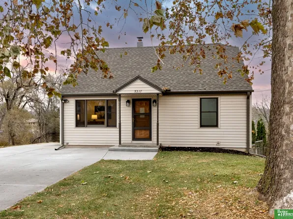 5317 S 53rd St, Omaha, NE 68117