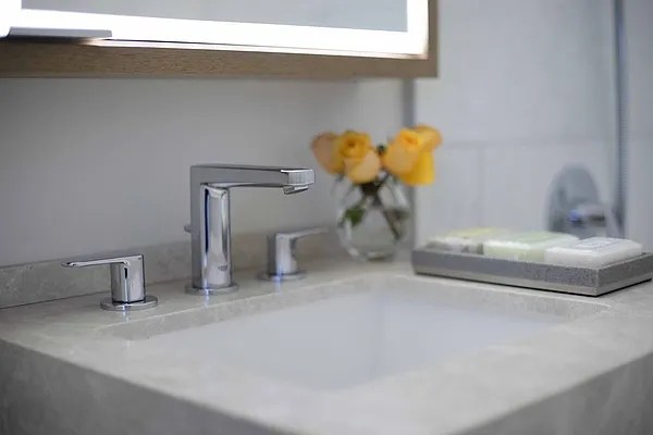 Rented by The Albanese Organization | media 7