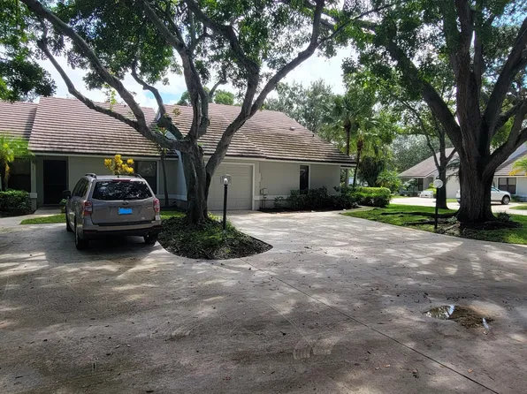701 Bannock Lane, Palm Beach Gardens, FL 33418