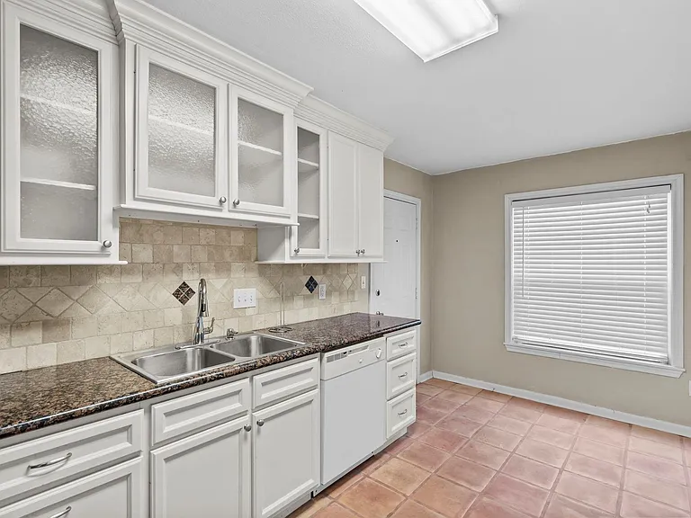 13 Lyncrest Dr — Photo 11