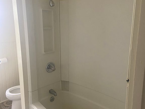 4th image of 3760 Montour St APT 1