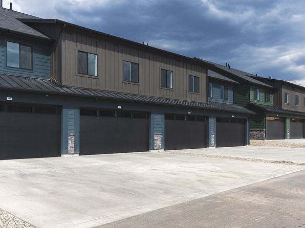 694 Baltoro Way