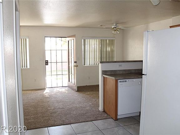 3rd image of 2517 Danborough Ct Unit 106