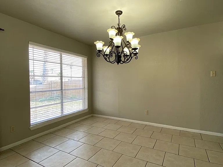 14126 Atascadera Ave — Photo 5