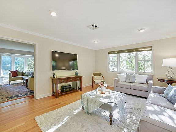 3rd image of 370 Elmwood Ave