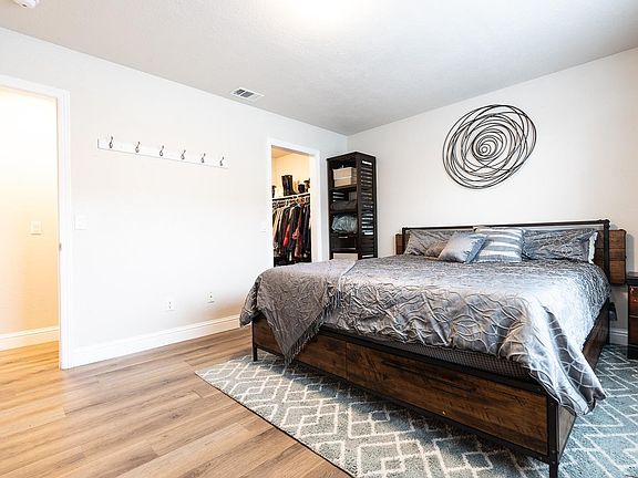 4th image of 1250 Eleanor Avenue