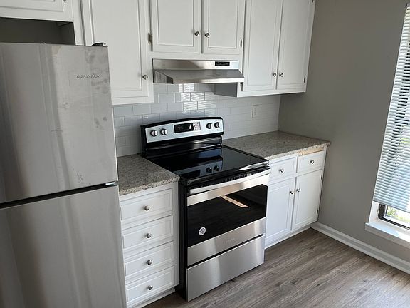 4th image of 2602 Wynterhall Rd APT A