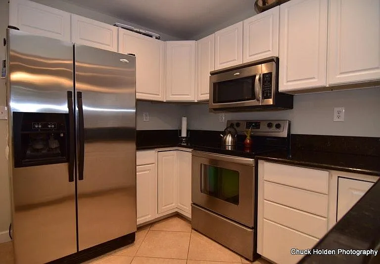 3902 Abingdon Rd — Photo 3