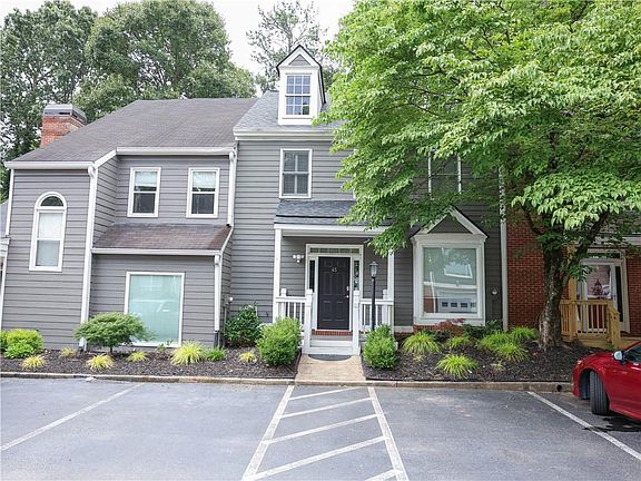 3rd image of 45 Nesbit Pl #45