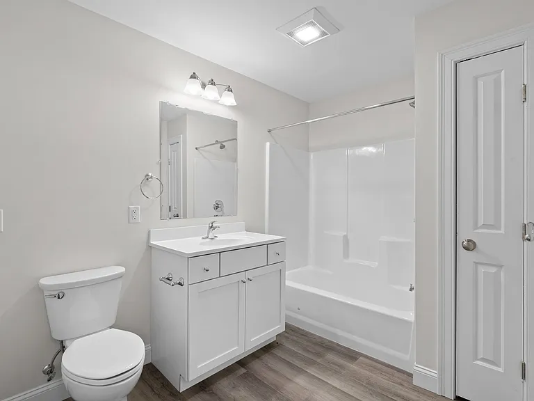 Cumberland Woods Apartments — Photo 17
