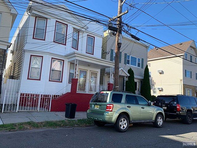 100 Tappan St Kearny Nj 07032 Mls 21043157 Zillow