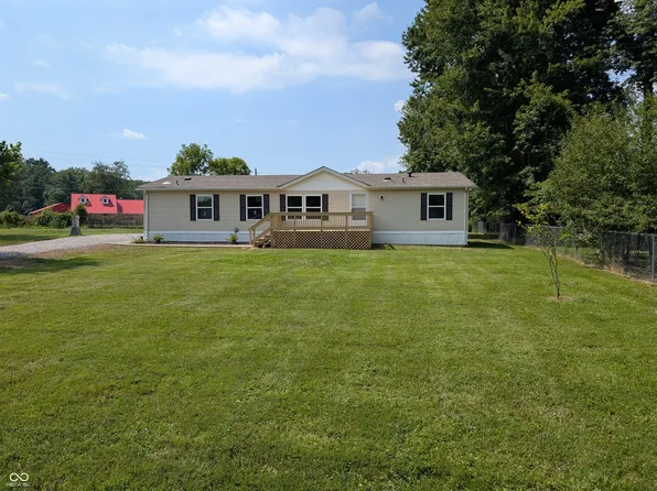 260 Hawthorne Dr, North Vernon, IN 47265