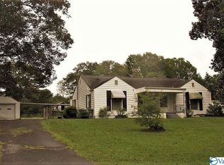 340 Riverside Dr, Gadsden, AL 35903