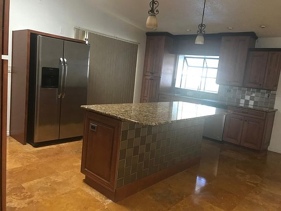 5th image of 524 Winding Willow Dr