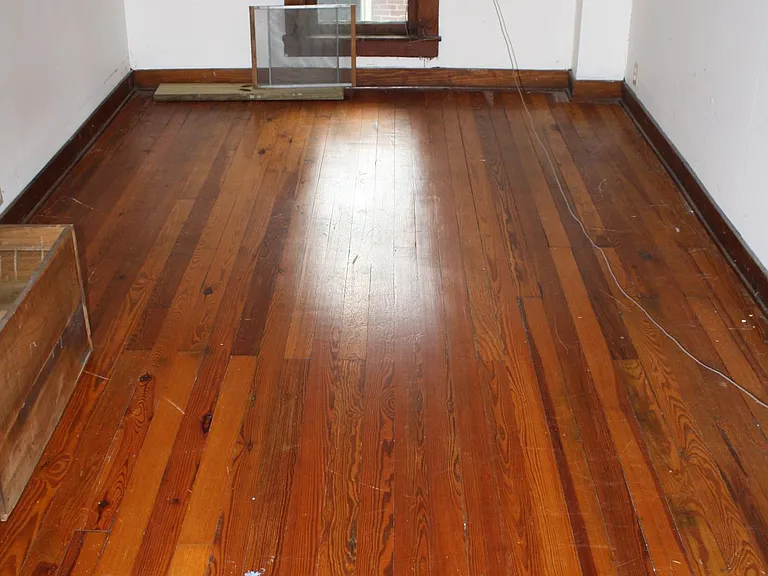208 Shady Ln — Photo 1