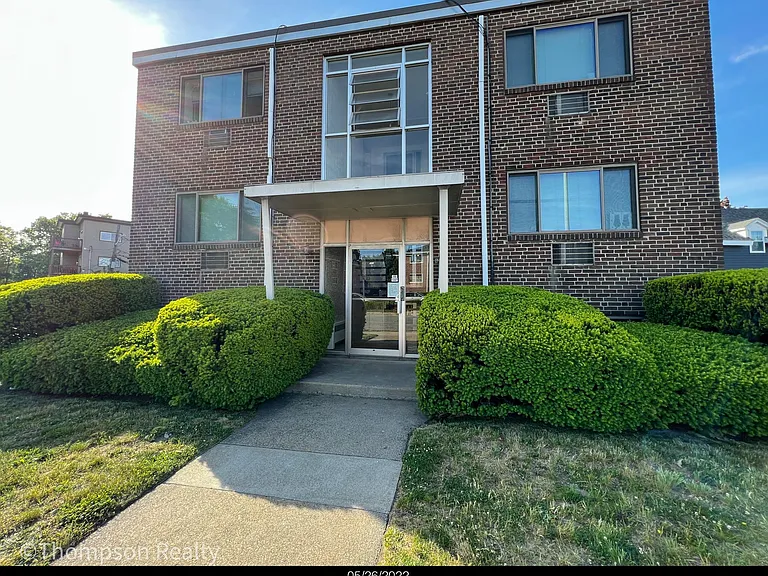 192 Salem St — Photo 12
