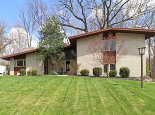 828 Persimmon Pl, Columbus, OH 43213