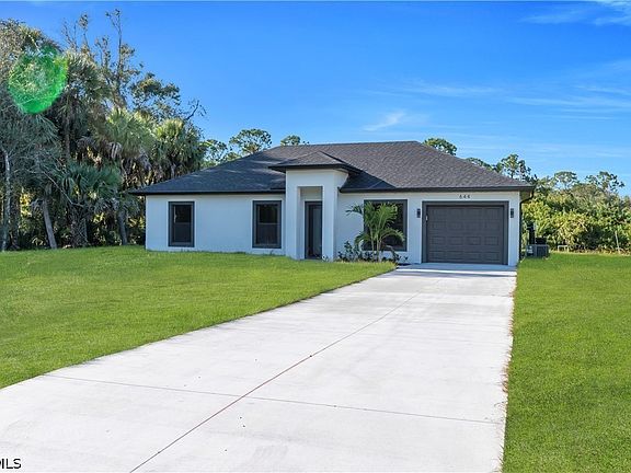 3rd image of 644 Woodcrest Dr