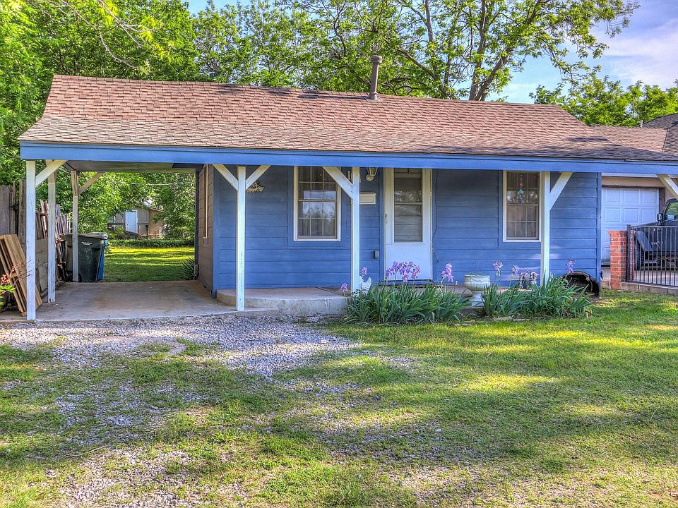 Front porch & carport