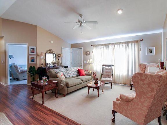 4th image of 1206 Old Pond Dr